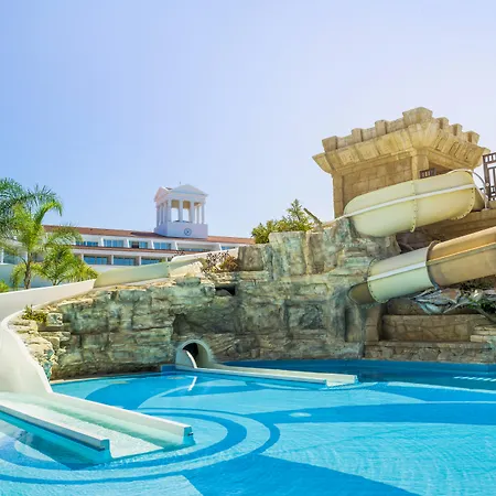 Olympic Lagoon אתר נופש Paphos