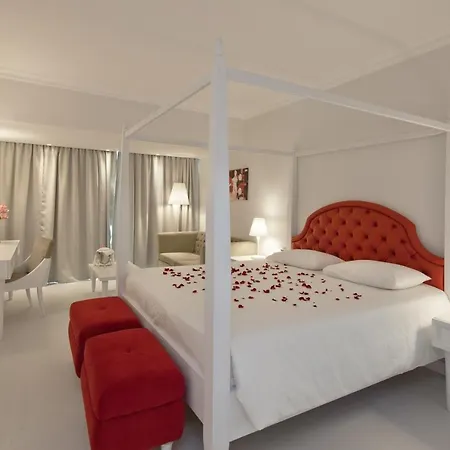 Resort Olympic Lagoon Paphos