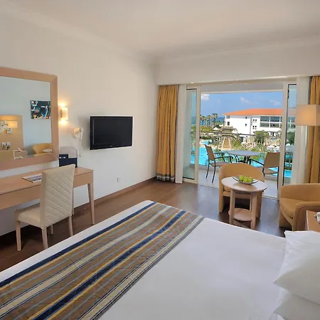 أولمبيك لاغون ريزورت 5* بافوس