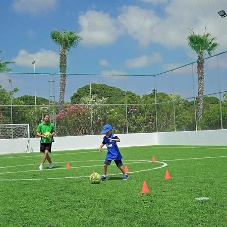 منتجع أولمبيك لاغون ريزورت بافوس