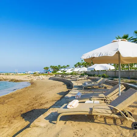 منتجع أولمبيك لاغون ريزورت 5*