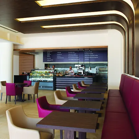 منتجع أولمبيك لاغون ريزورت