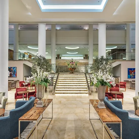 منتجع أولمبيك لاغون ريزورت بافوس